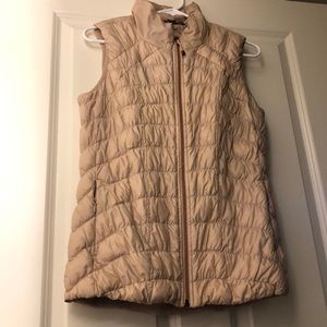 Woman’s vest , pale pink color, M, goose down